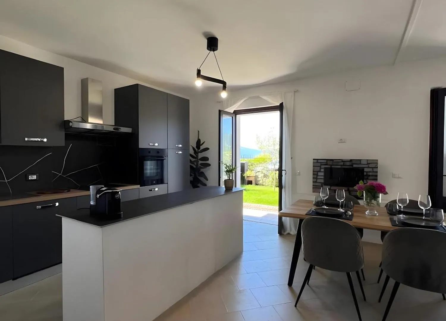 Casa Vacanze Leon Tremosine Apartment